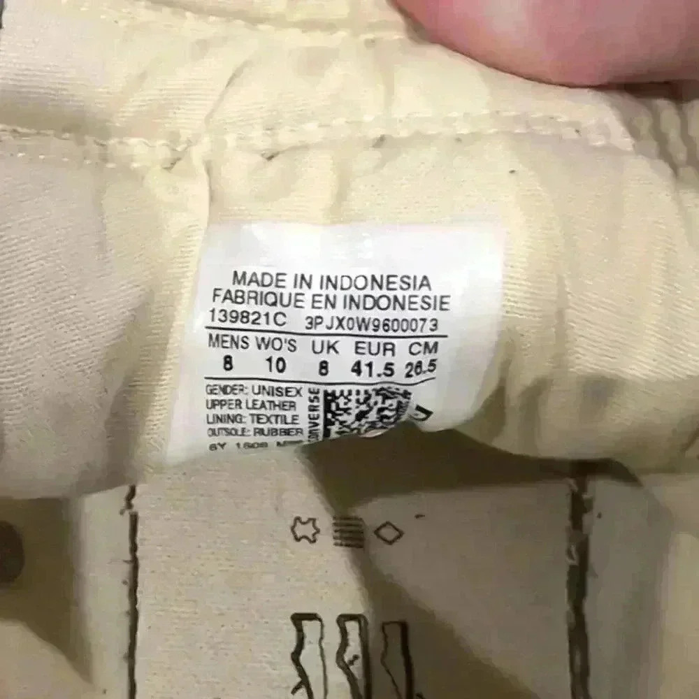 Converse sneakers - Picture 8 of 11